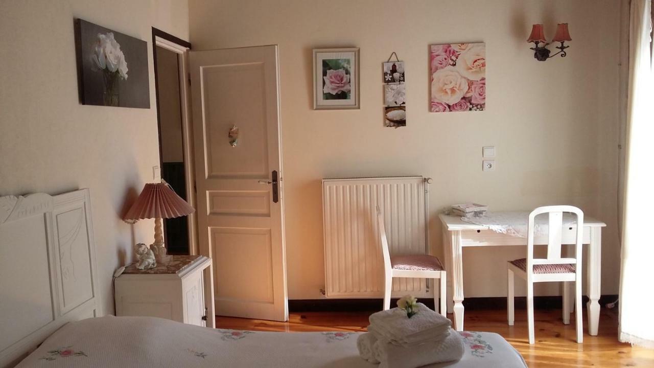 Bed and Breakfast L'Envolée Belvianes-et-Cavirac Esterno foto