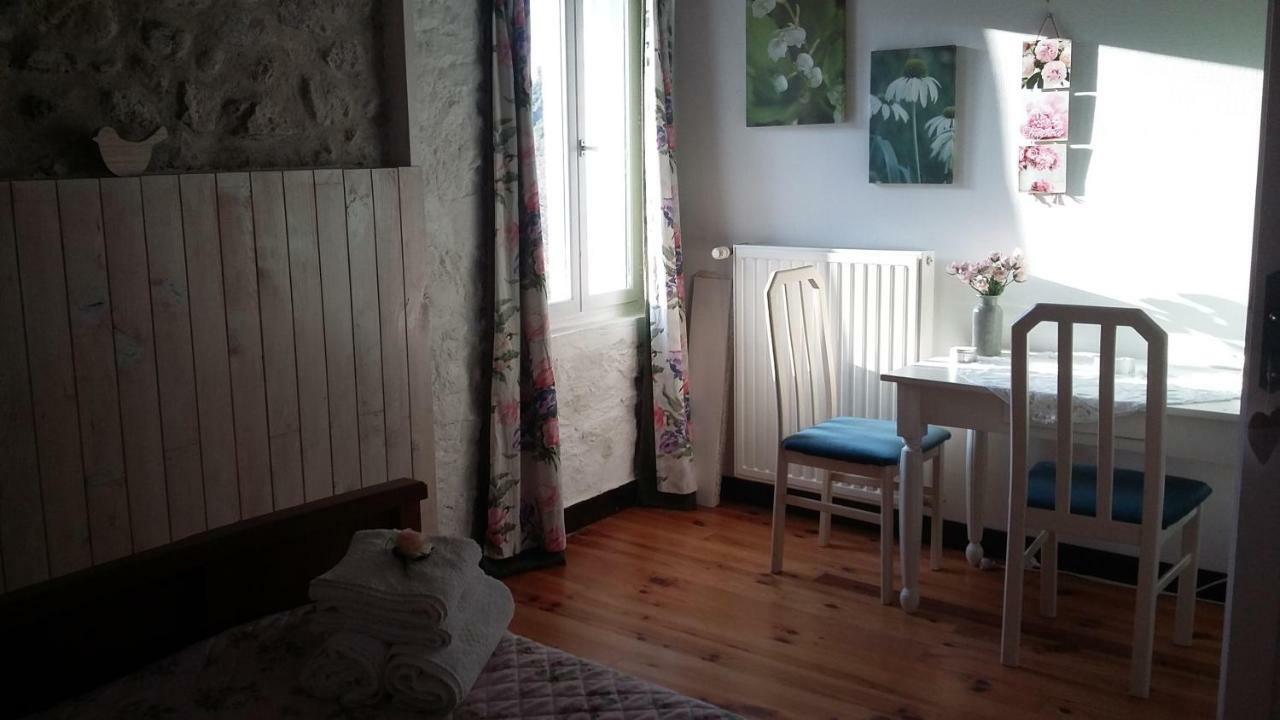 Bed and Breakfast L'Envolée Belvianes-et-Cavirac Esterno foto